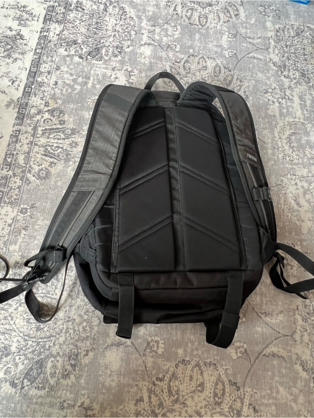 Thule Black Backpack - Picture 2 of 5